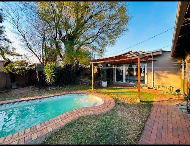 4 BEDROOM HOUSE FOR SALE IN PRIMROSE